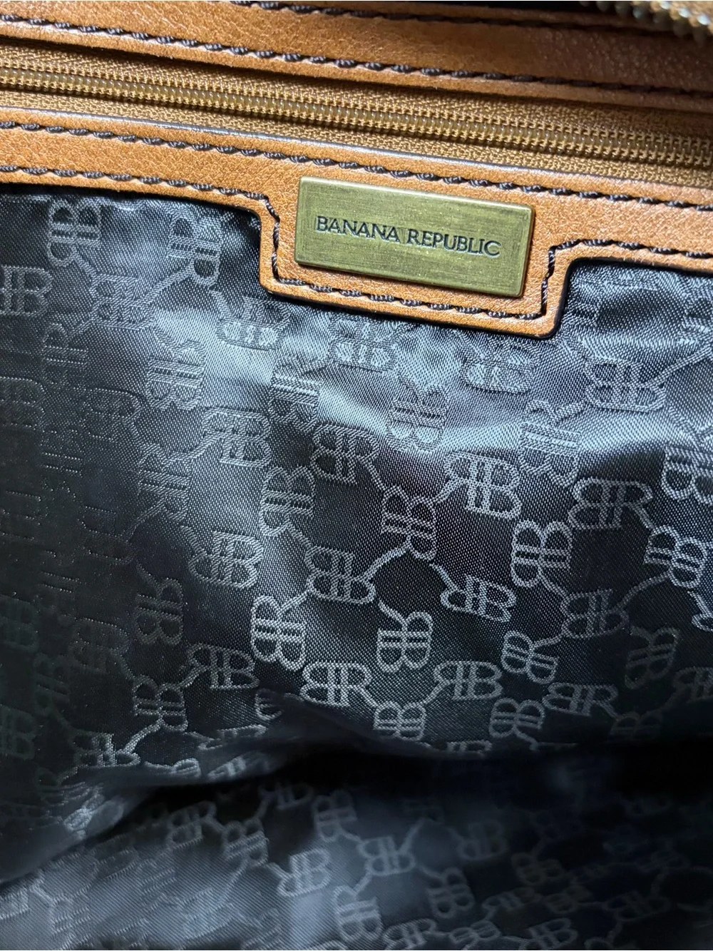 Banana Republic Light Brown Genuine Leather Hobo Bag Purse Handbag Nice!